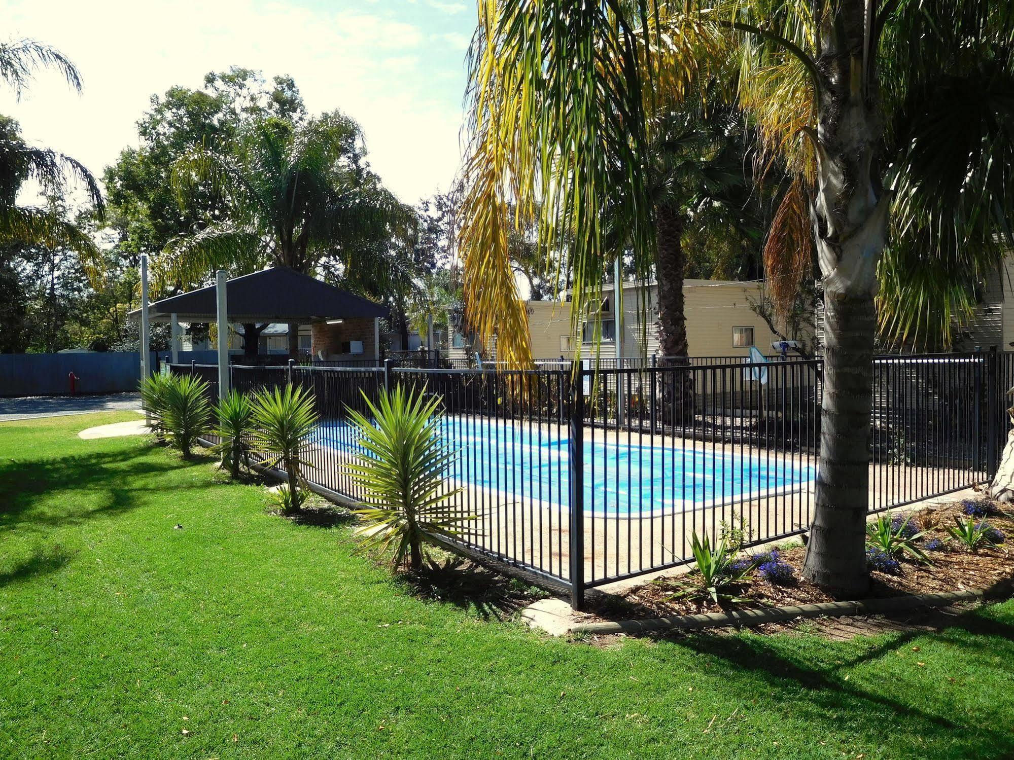 Narrabri Motel&Caravan Park Exteriör bild