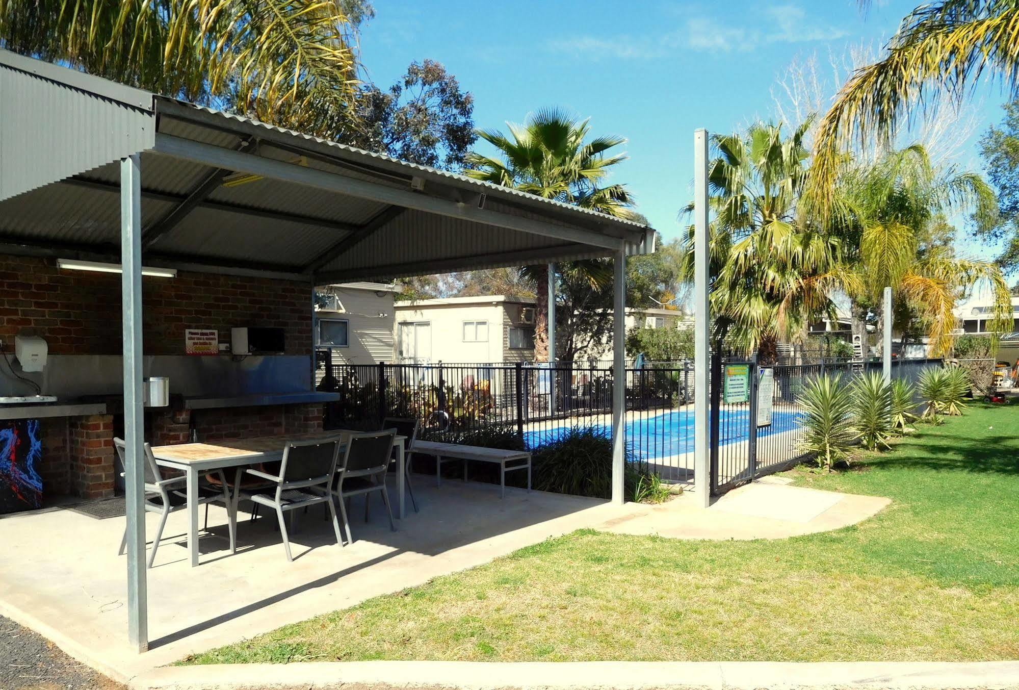 Narrabri Motel&Caravan Park Exteriör bild